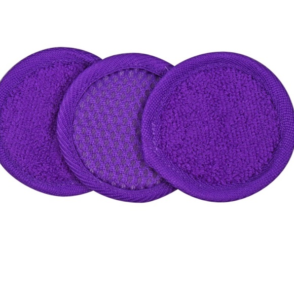 COPY - 💥Microfiber Facial Spa Scrubbers💥 - Picture 5 of 6